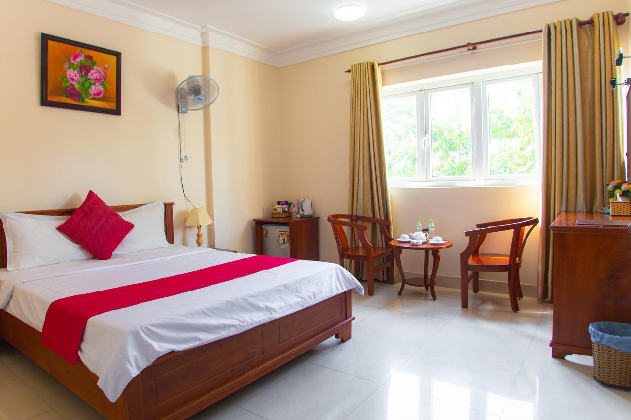 Dong Do Hotel Ho Chi Minh-staden Exteriör bild